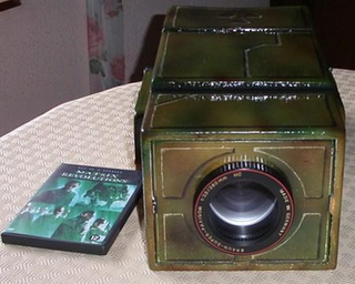 Illustration for article titled Projectors Made From Trash Deliver HD Video and Stereoscopic Movies